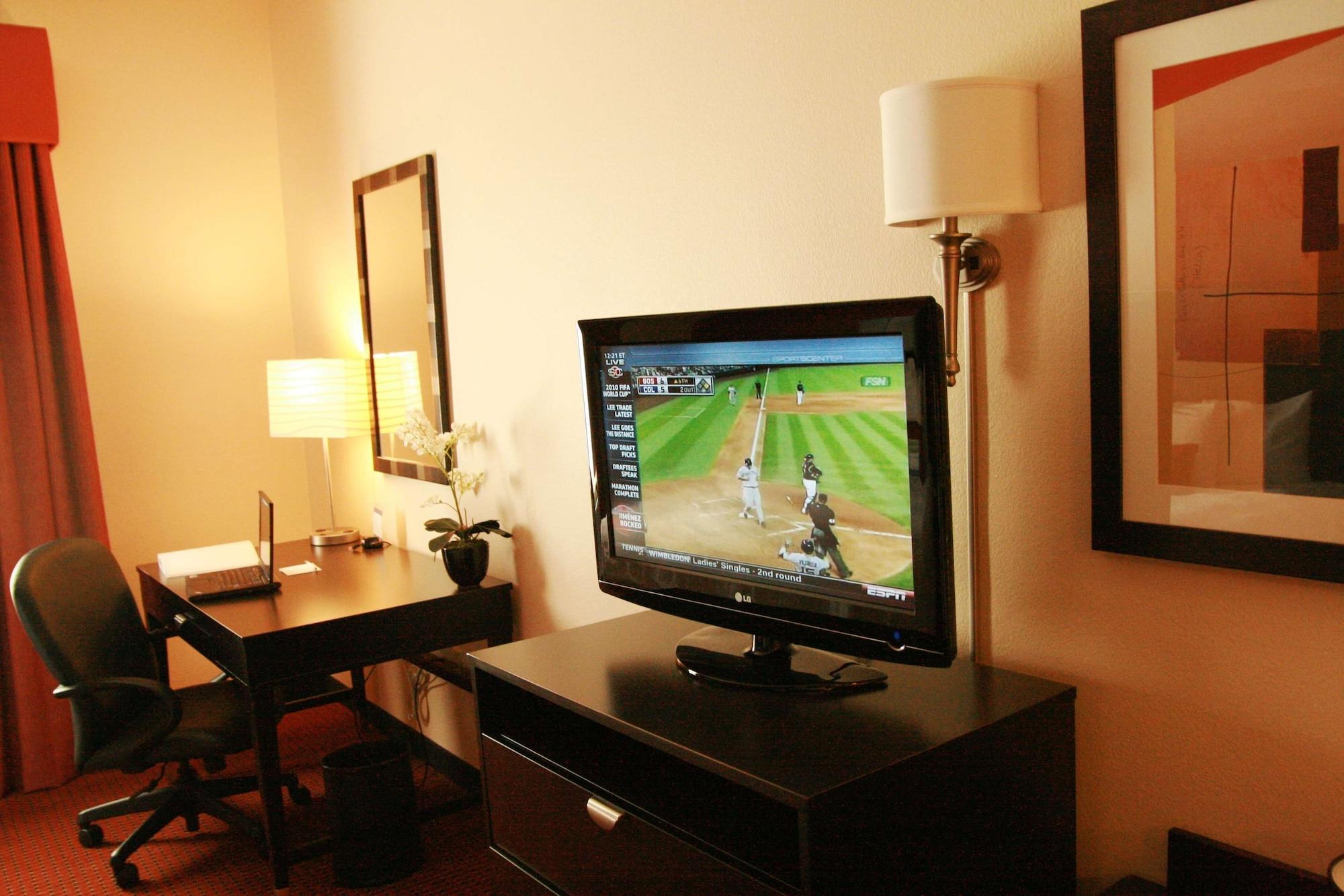 Hampton Inn & Suites Phoenix Chandler Fashion Center Room photo